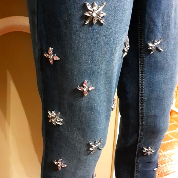 Jeans with Rhinestones - Picture 3 of 5